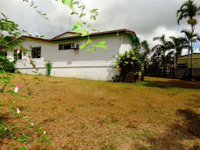 8 Bligh Court, Mount Pleasant QLD 4740