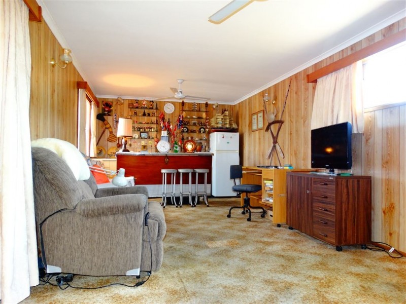 8 Bligh Court, Mount Pleasant QLD 4740