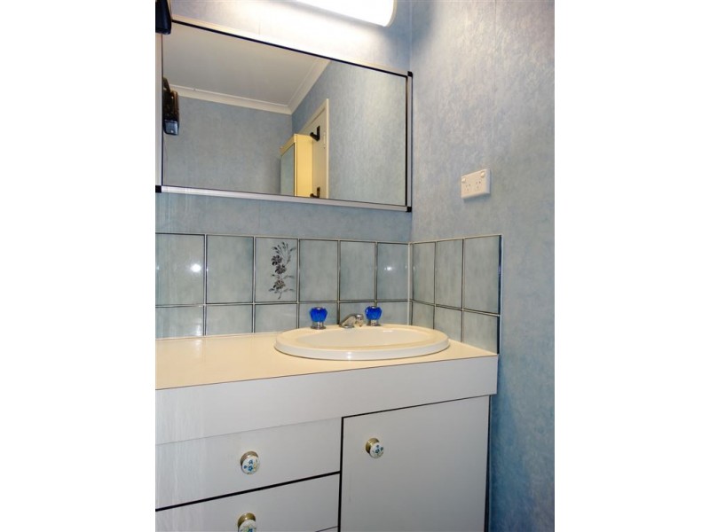 8 Bligh Court, Mount Pleasant QLD 4740