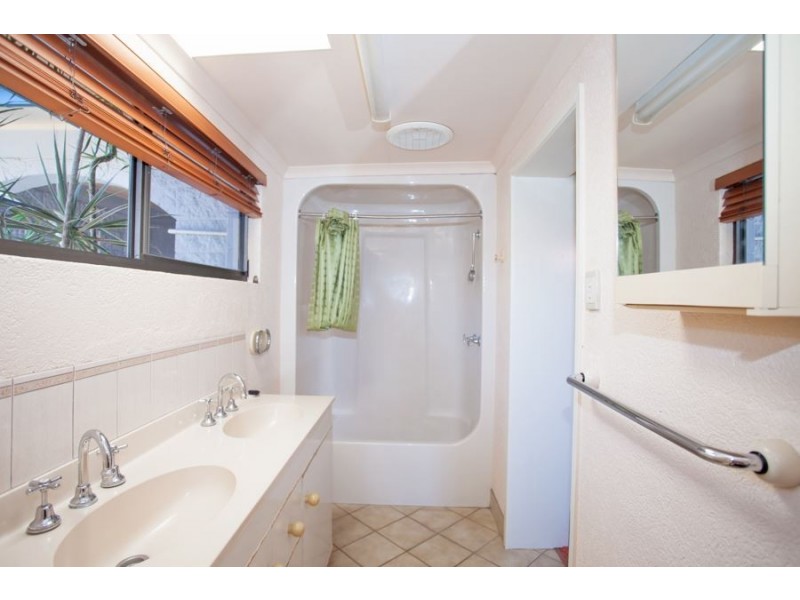 16 Margaret Street, Walkerston QLD 4751