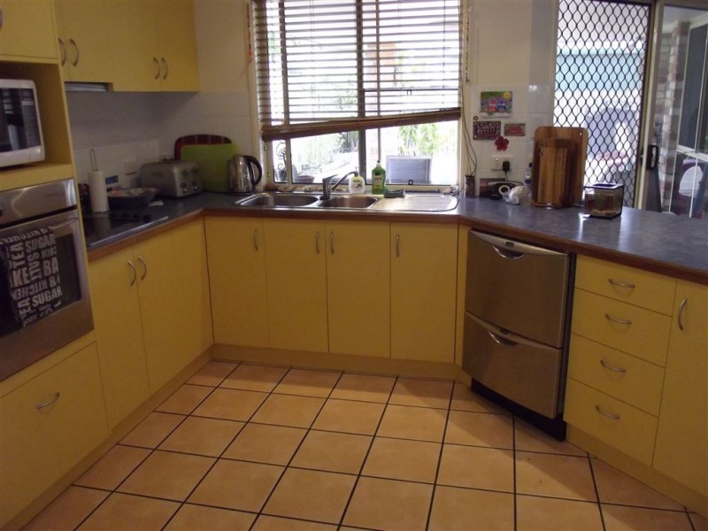 2 Glamis Court, Beaconsfield QLD 4740