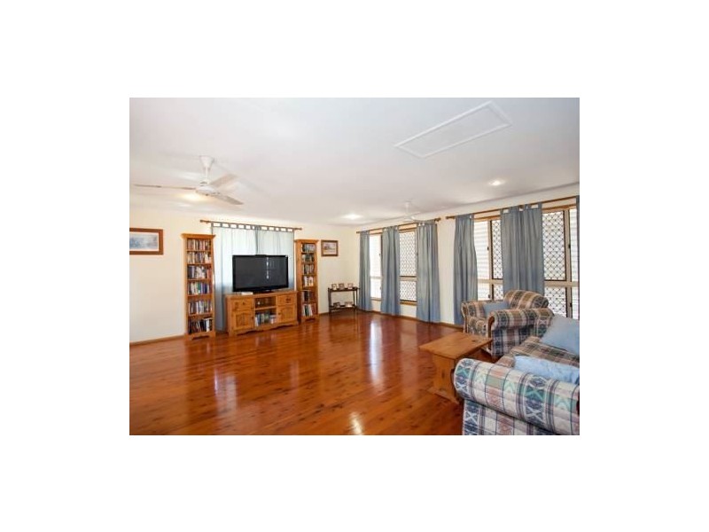 16 Nadina Street, Beaconsfield QLD 4740