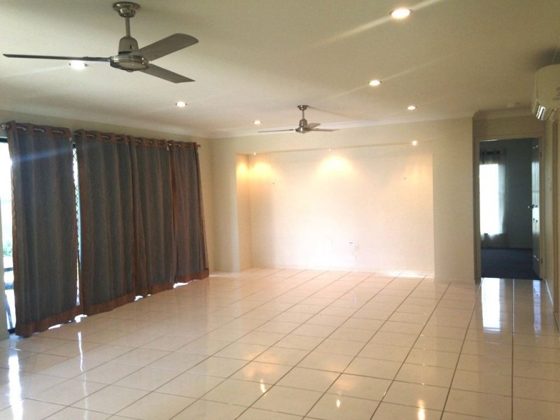 27 Lucy Court, Mirani QLD 4754