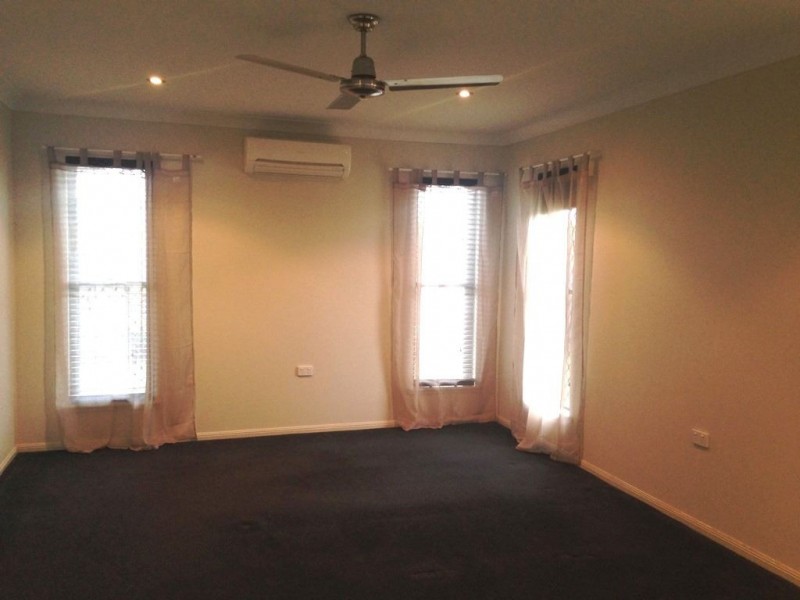 27 Lucy Court, Mirani QLD 4754