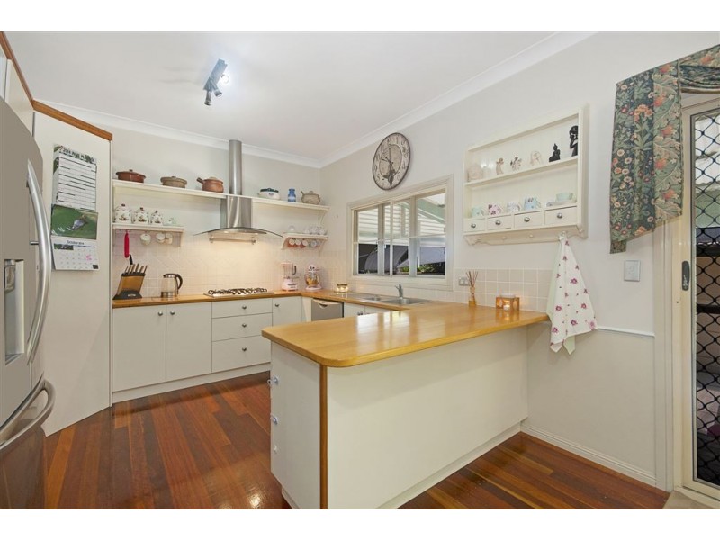 8 Quail Street, Slade Point QLD 4740