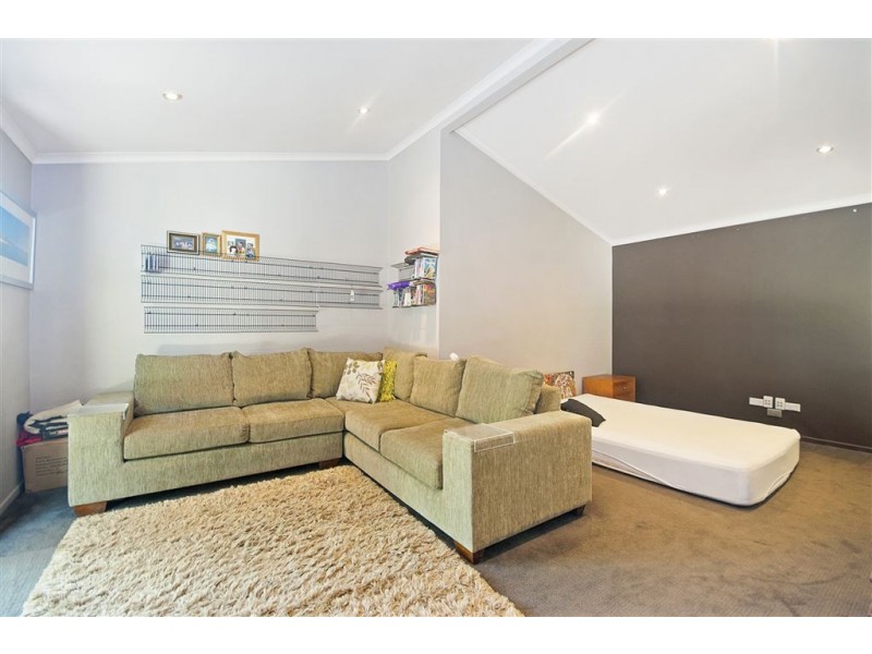 8 Quail Street, Slade Point QLD 4740