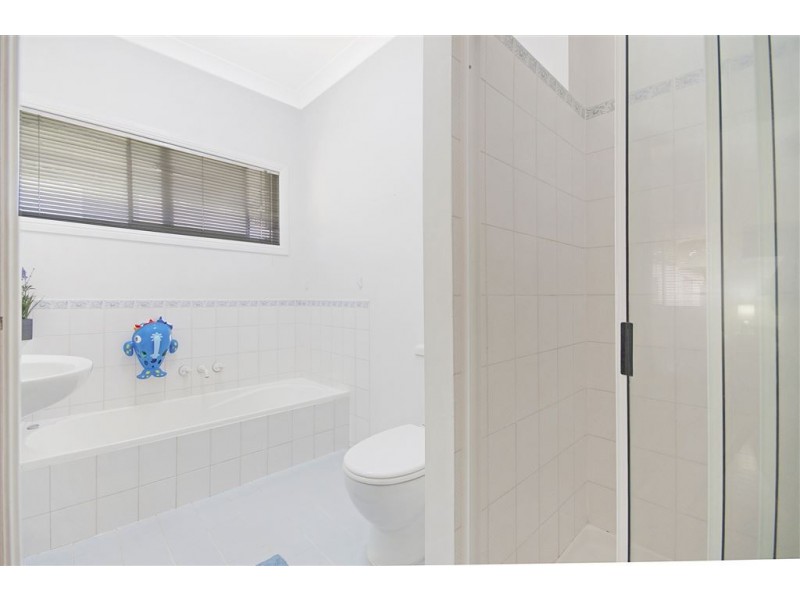 8 Quail Street, Slade Point QLD 4740