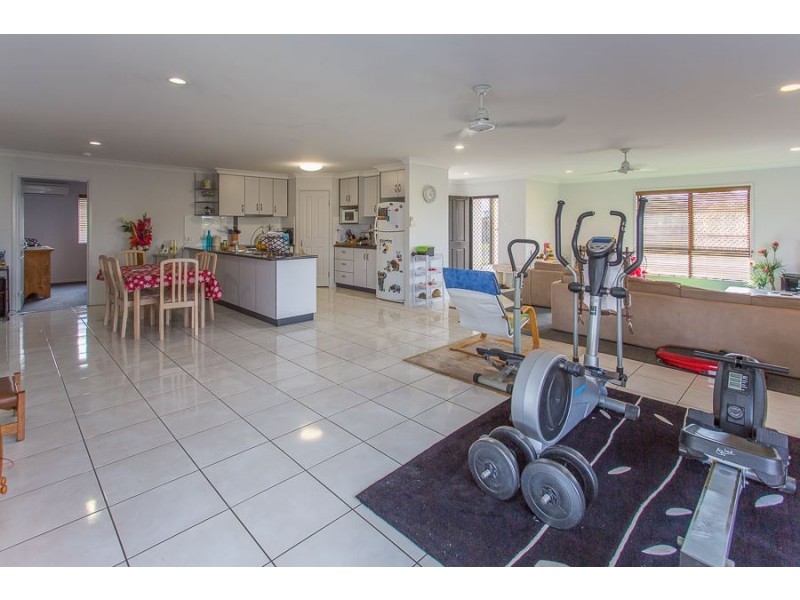 6 Ruddell Close, Marian QLD 4753