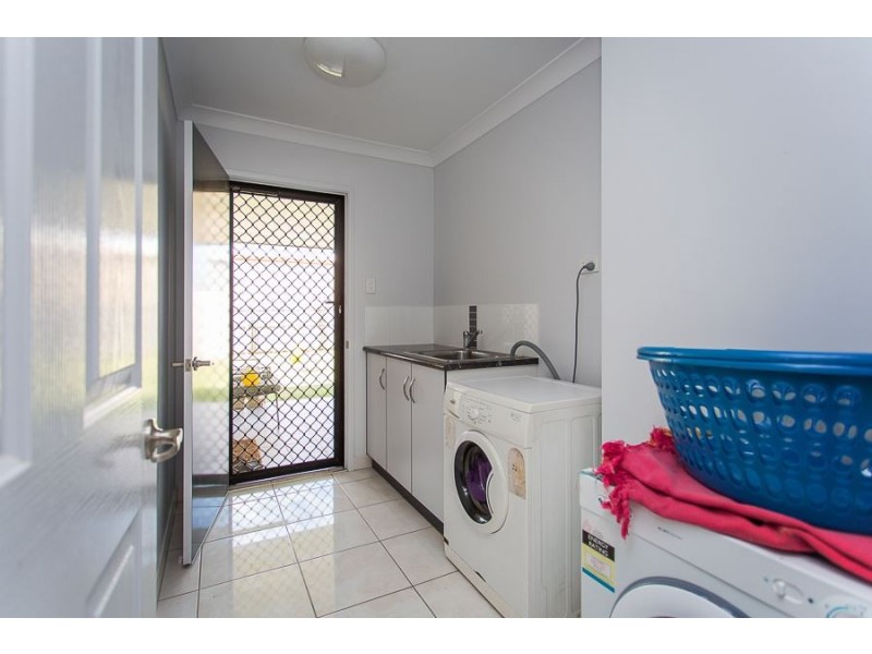 6 Ruddell Close, Marian QLD 4753