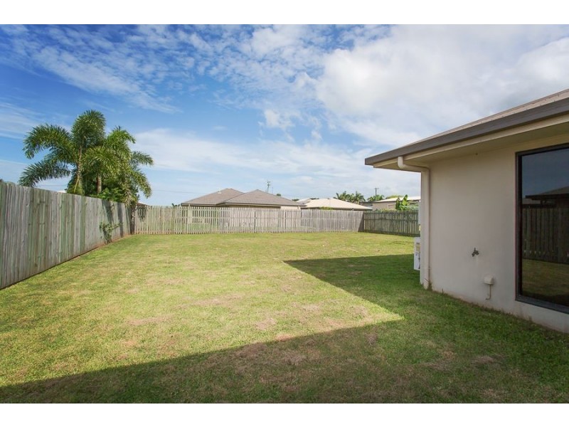 9 Hansen Court, Marian QLD 4753