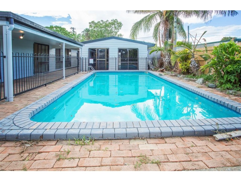 19 Campbell Street, Andergrove QLD 4740