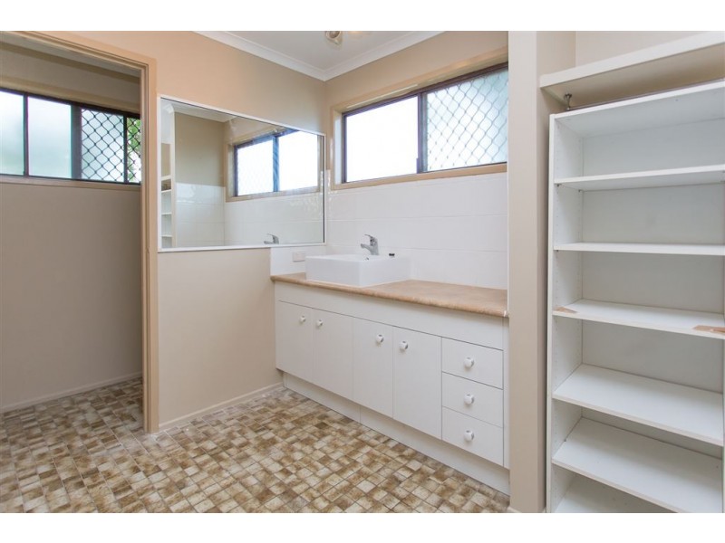 19 Campbell Street, Andergrove QLD 4740