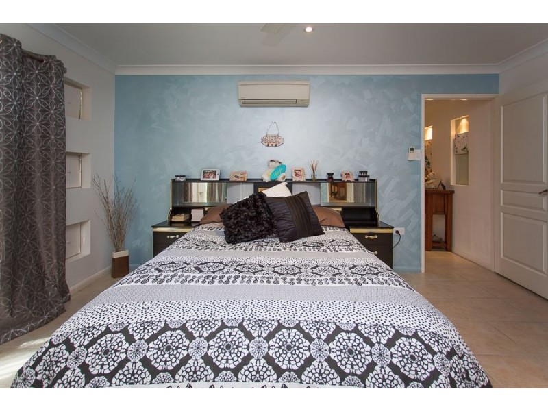 25 Robinson Avenue, Walkerston QLD 4751