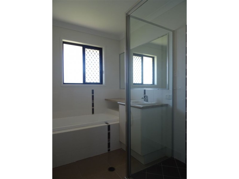 6 Grange Court, Eimeo QLD 4740