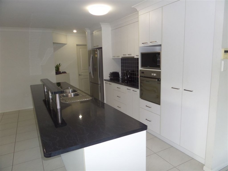 20 Debbiesue Drive, Mount Pleasant QLD 4740