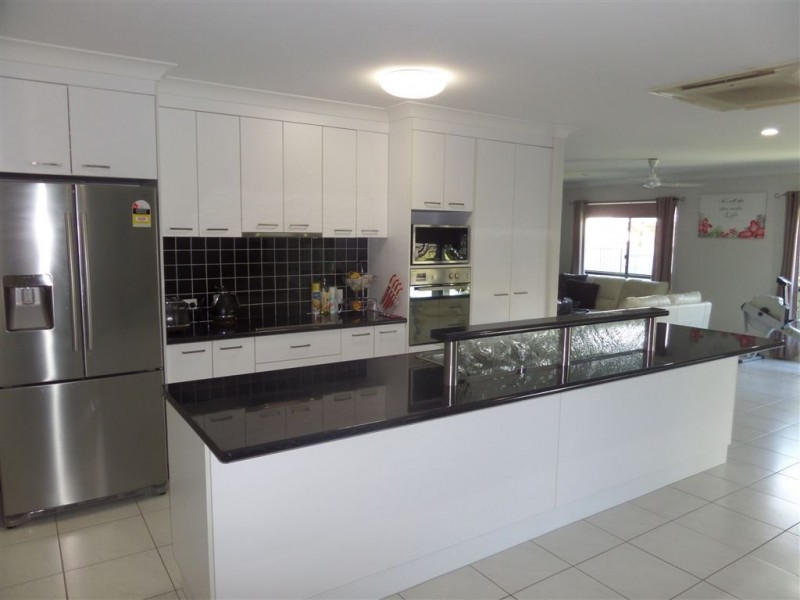 20 Debbiesue Drive, Mount Pleasant QLD 4740