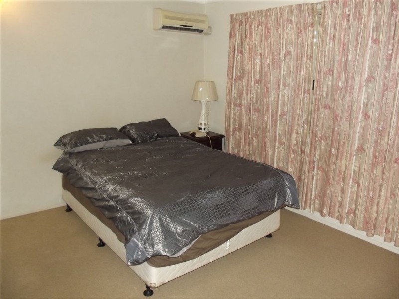 2/37 Holland Street, West Mackay QLD 4740