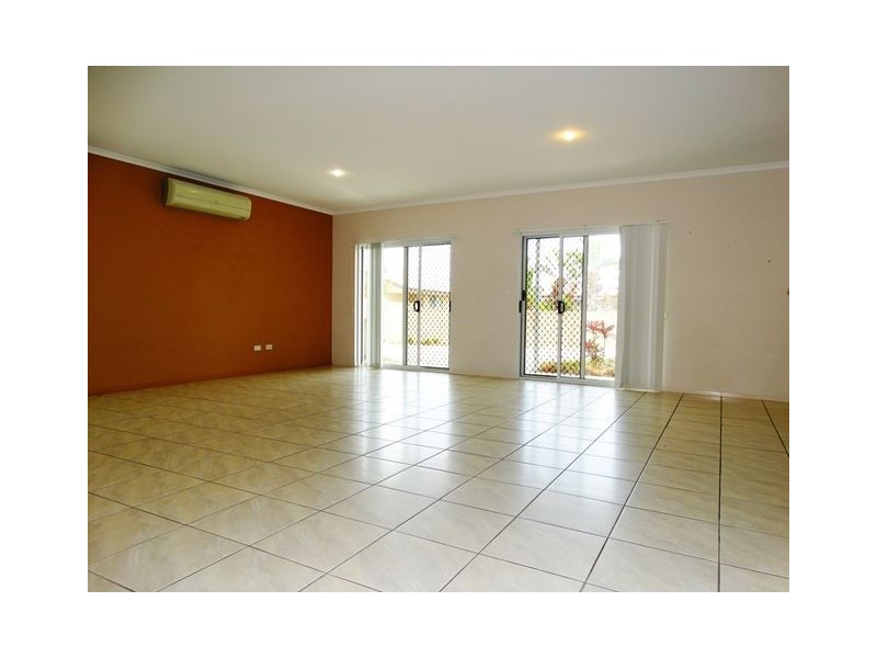 5/2 Mulcahy Crescent, Eimeo QLD 4740
