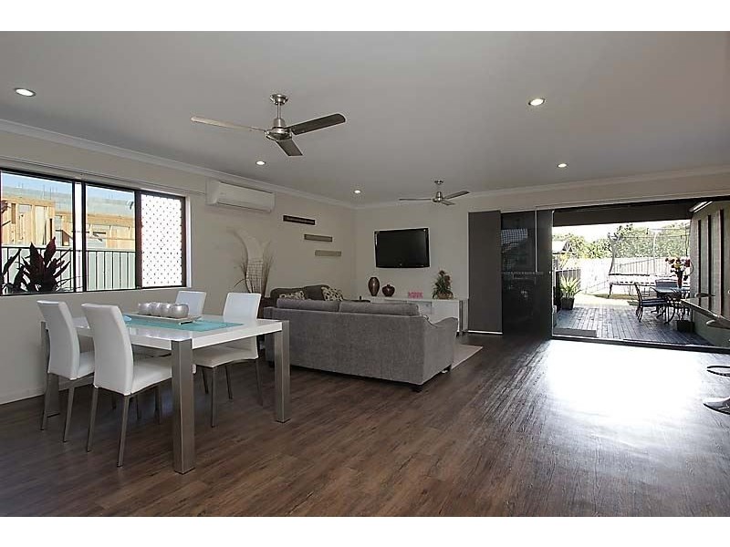 59 Beach Road, Dolphin Heads QLD 4740