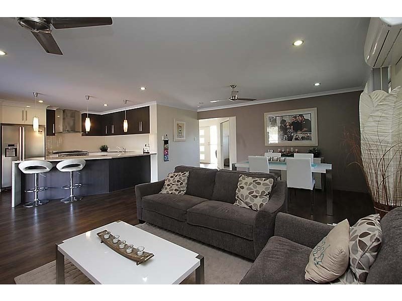 59 Beach Road, Dolphin Heads QLD 4740