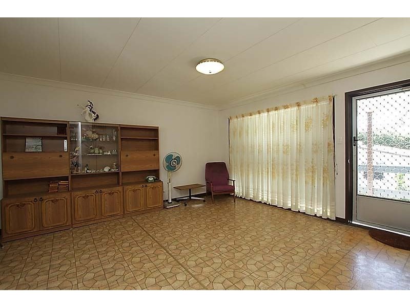 18 McCarthy Street, Hay Point QLD 4740