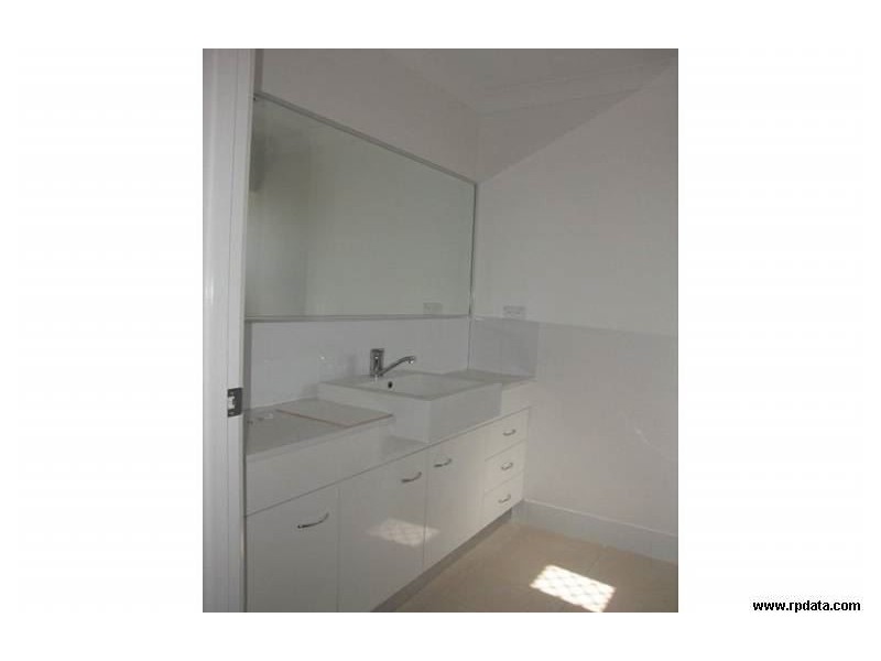 27 Westaway Crescent, Andergrove QLD 4740
