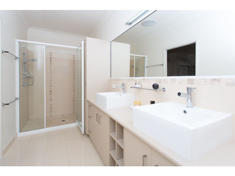 14 Ethel Court, Glenella QLD 4740