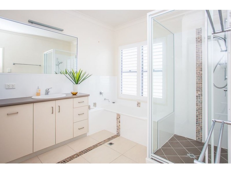 14 Ethel Court, Glenella QLD 4740
