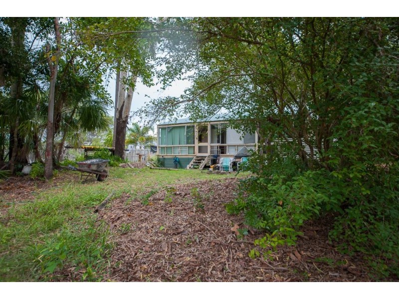 6 Bourke Street, Blacks Beach QLD 4740