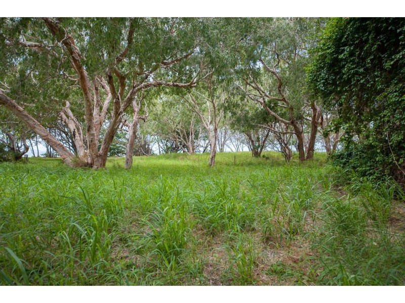 6 Bourke Street, Blacks Beach QLD 4740