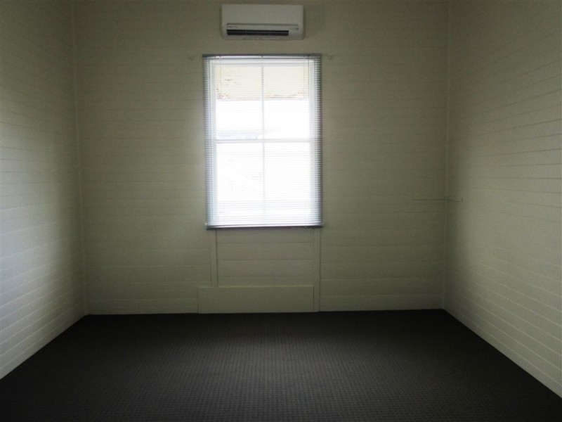 8 Nelson Street, Mackay QLD 4740