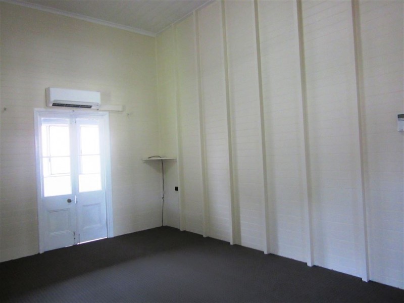 8 Nelson Street, Mackay QLD 4740