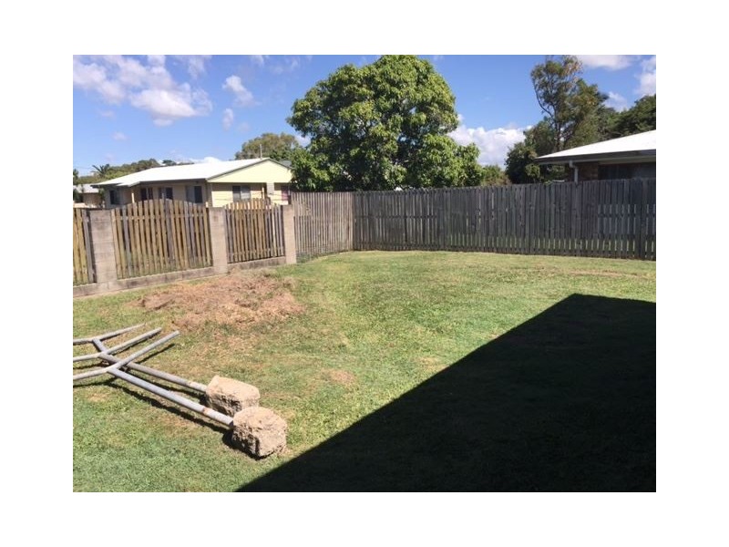 2/35 Napier Street, South Mackay QLD 4740