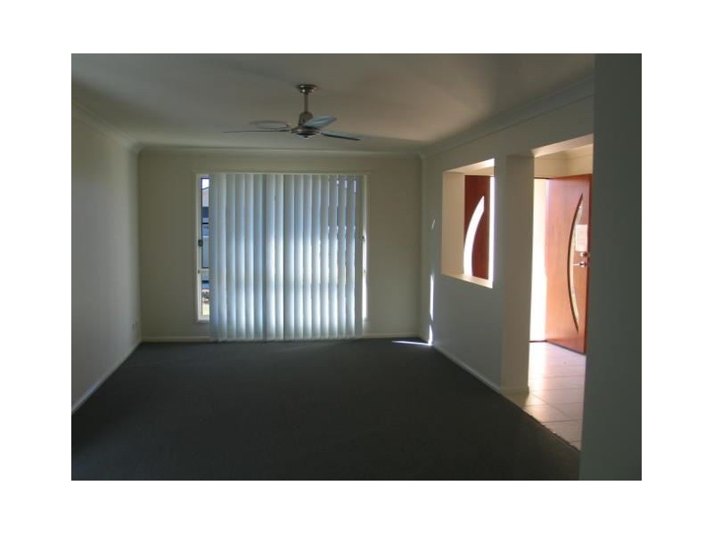 8 Narrabeen Street, Blacks Beach QLD 4740