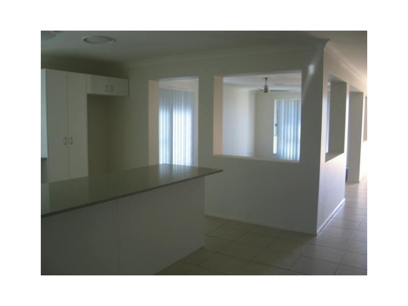 8 Narrabeen Street, Blacks Beach QLD 4740