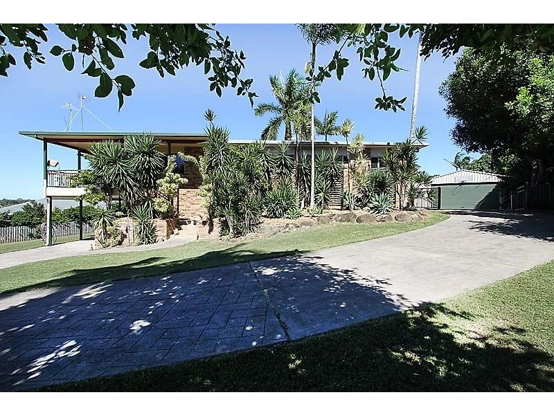 1 Arana Drive, Rural View QLD 4740