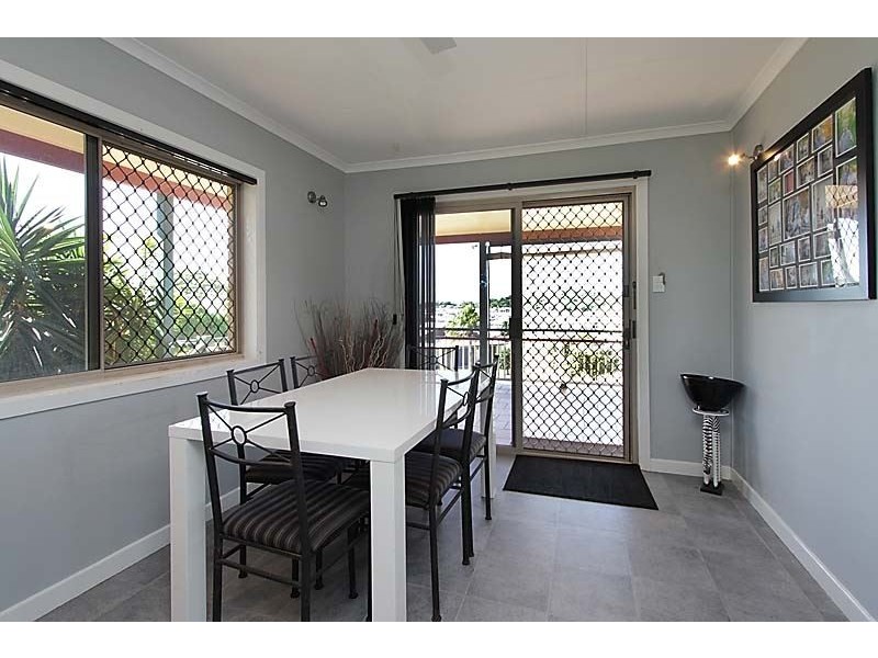 1 Arana Drive, Rural View QLD 4740