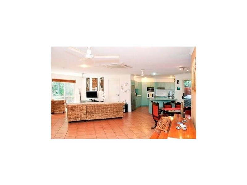 100 Shoal Point Road, Bucasia QLD 4750