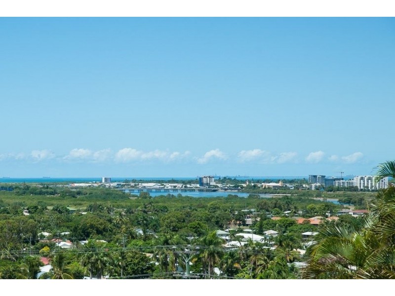 12 James Croker Drive, Mount Pleasant QLD 4740