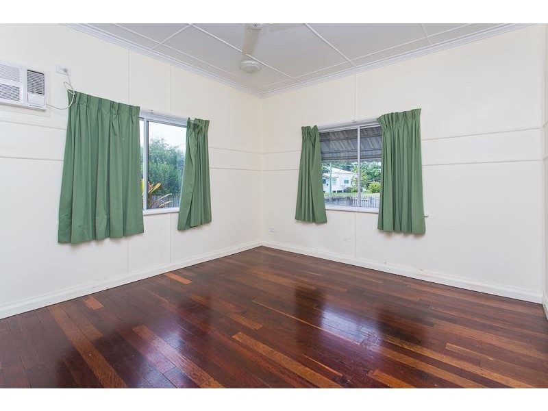 6 Macarthur Street, South Mackay QLD 4740