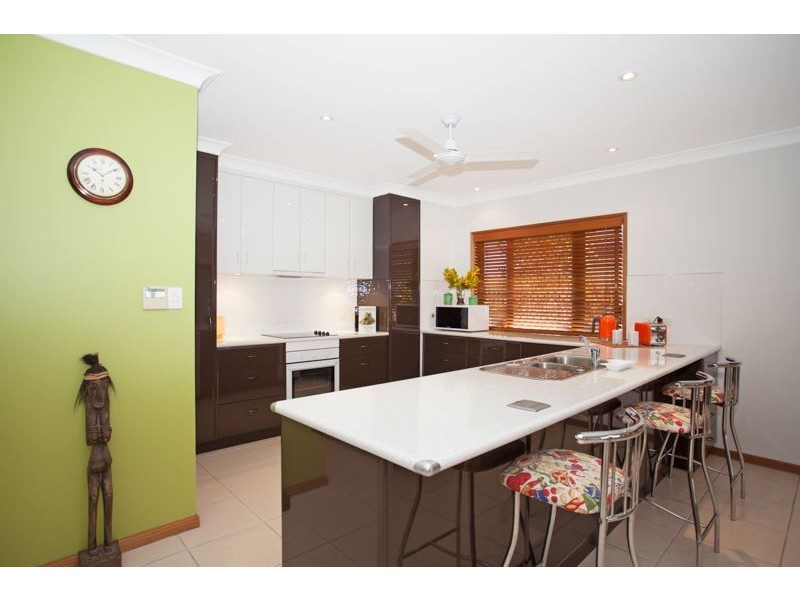 48 Vassallo Drive, Glenella QLD 4740