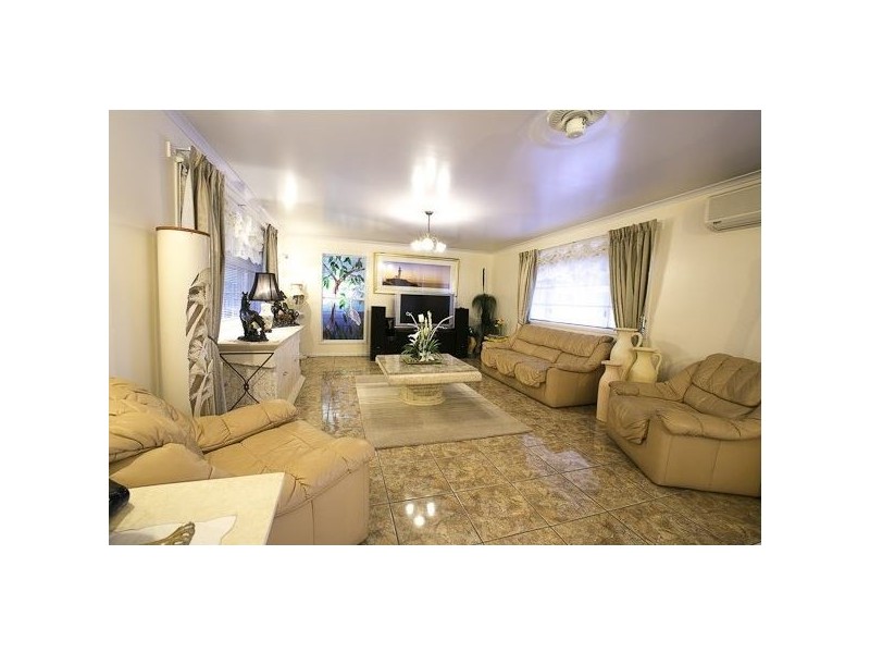 10 Plath Court, West Mackay QLD 4740