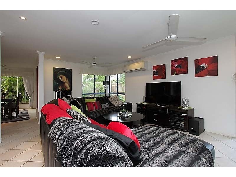 7 Suncrest Court, Mount Pleasant QLD 4740