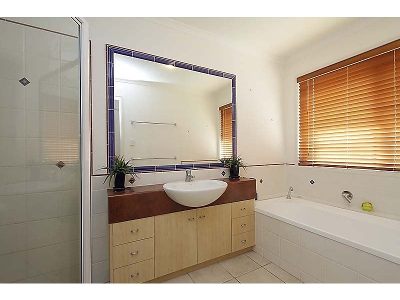 7 Suncrest Court, Mount Pleasant QLD 4740