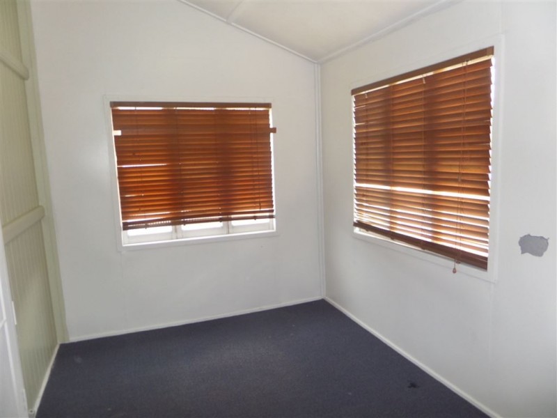 7 Hucker Street, Mackay QLD 4740