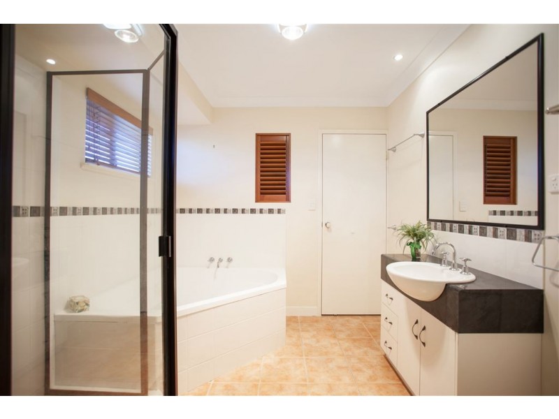 20 Cosford Drive, Eimeo QLD 4740