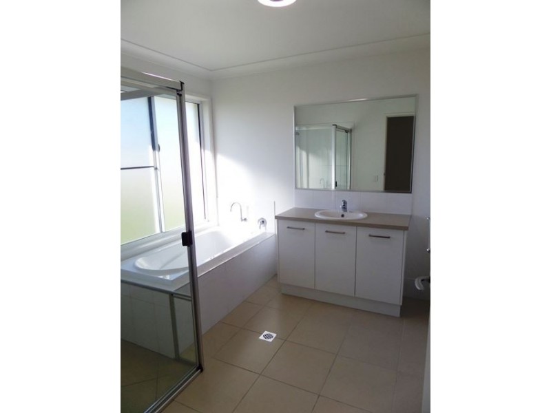 3 Patricia Circuit, Mirani QLD 4754
