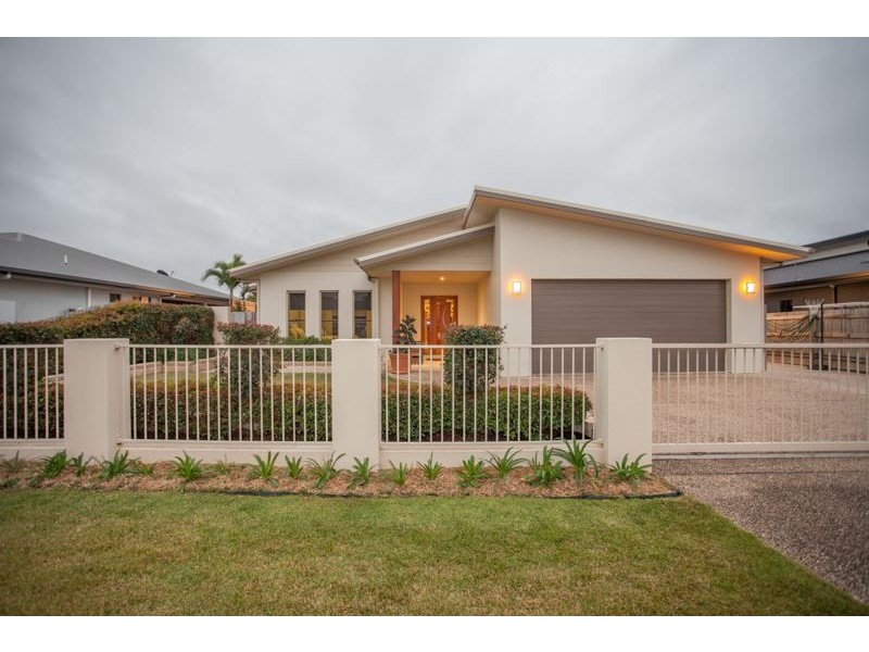 63 Gingham Street, Glenella QLD 4740