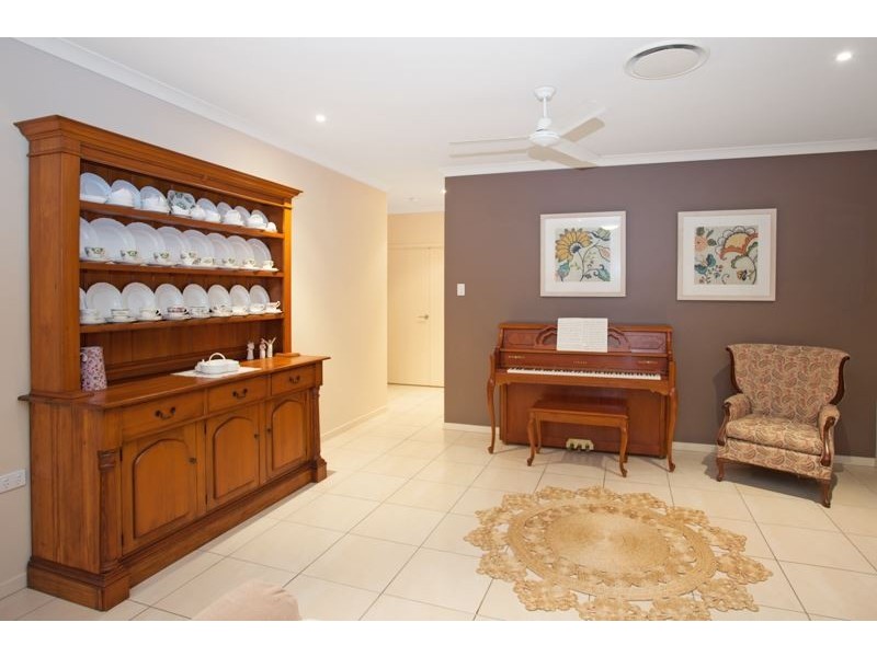 63 Gingham Street, Glenella QLD 4740