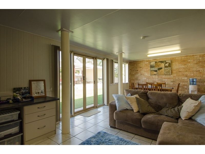 21 Lochmaben Court, Beaconsfield QLD 4740